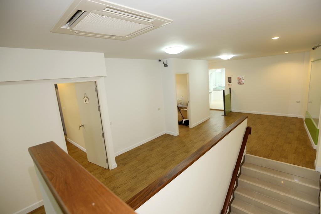 K79 Room Ban Khlong Nang Li Bilik gambar